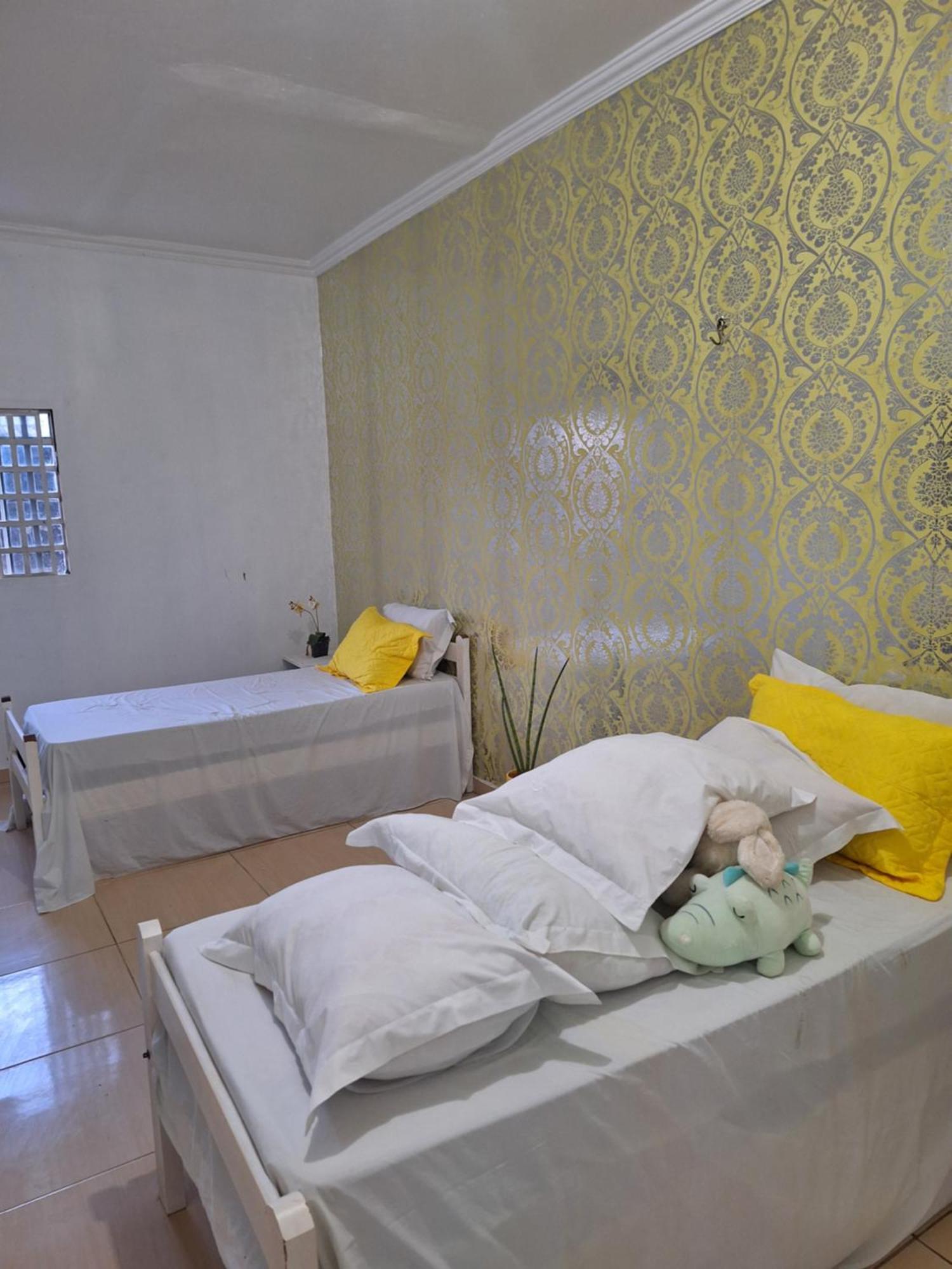 Quarto Triplo Com Banheiro Em Pousada E Restaurante มาเนาส์ ภายนอก รูปภาพ